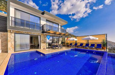 Villa Blue Star