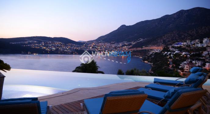 Kalkanda Kiralık Villa