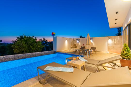 Villa Milid Üzümlü