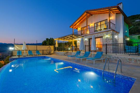 Villa Nazlı Sarıbelen