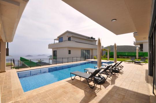Villa Topaz 