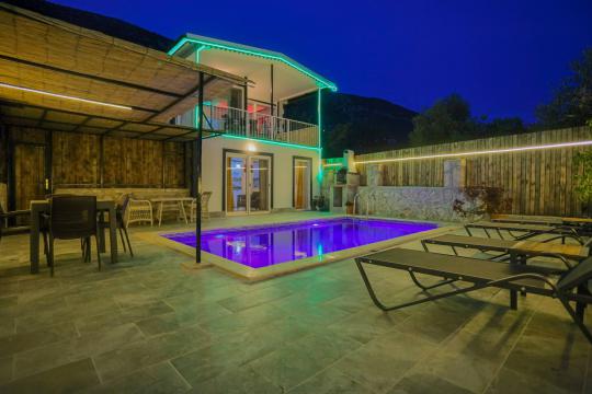 Villa More